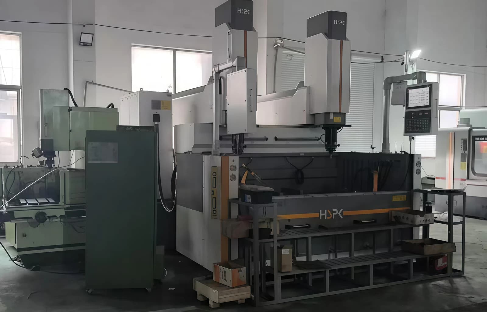 Tooling workshop machining equipment